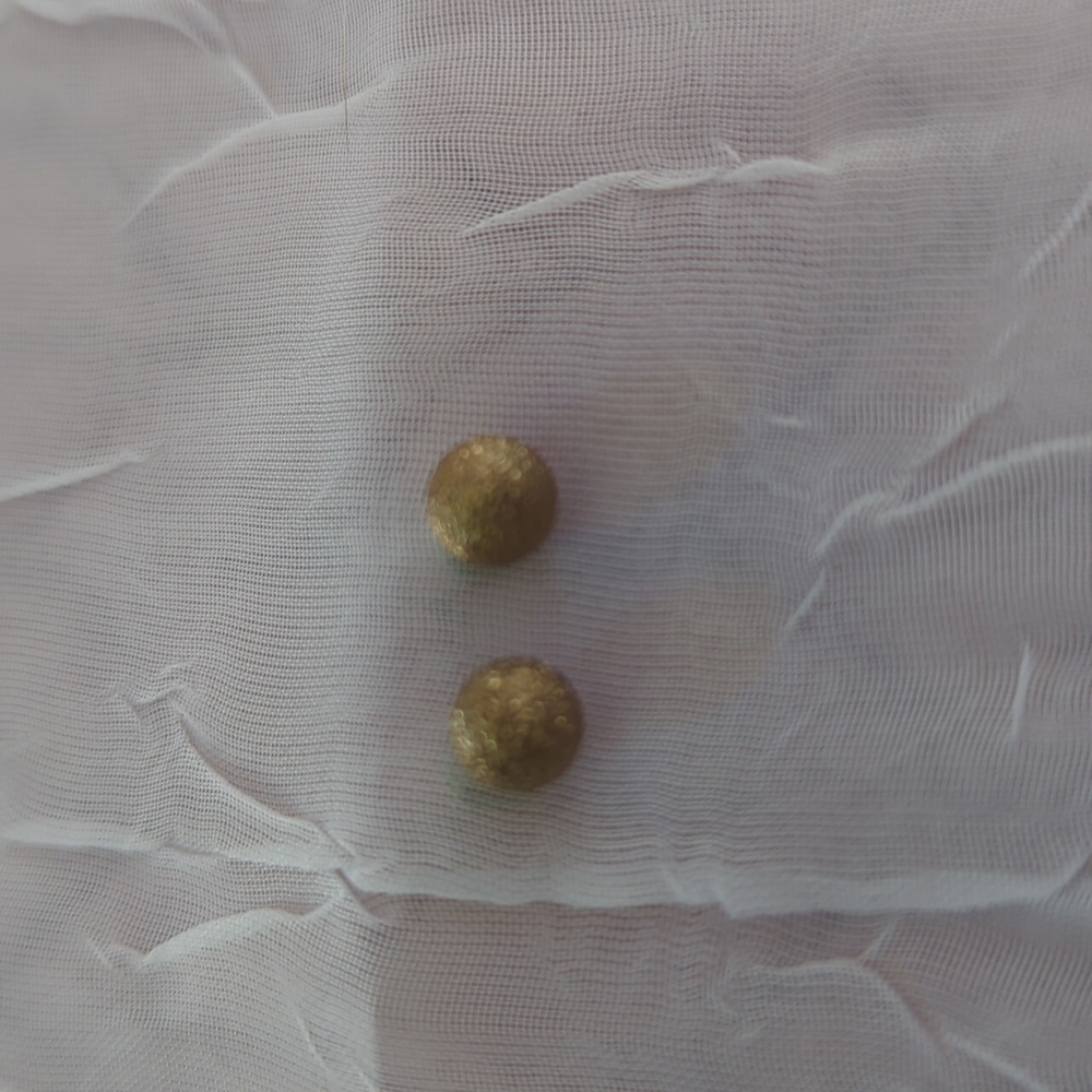 Elegant Gold Stud Earrings
